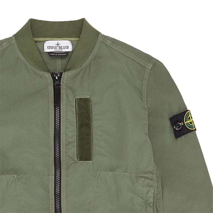 STONE ISLAND Giubbotto bomber realizzato in nylon riciclato verde bambino