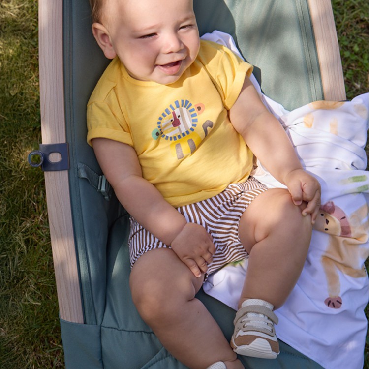 MAYORAL NEWBORN Completo giallo t-shirt e shorts neonato