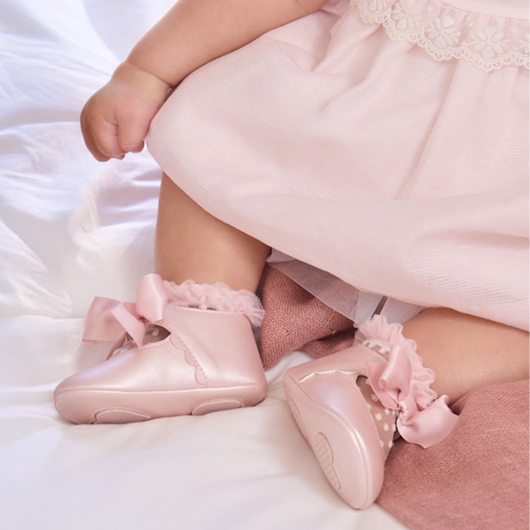 MAYORAL NEWBORN Scarpine rosa metallizzate neonata