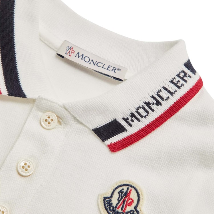 MONCLER Set polo bianca e shorts blu neonato