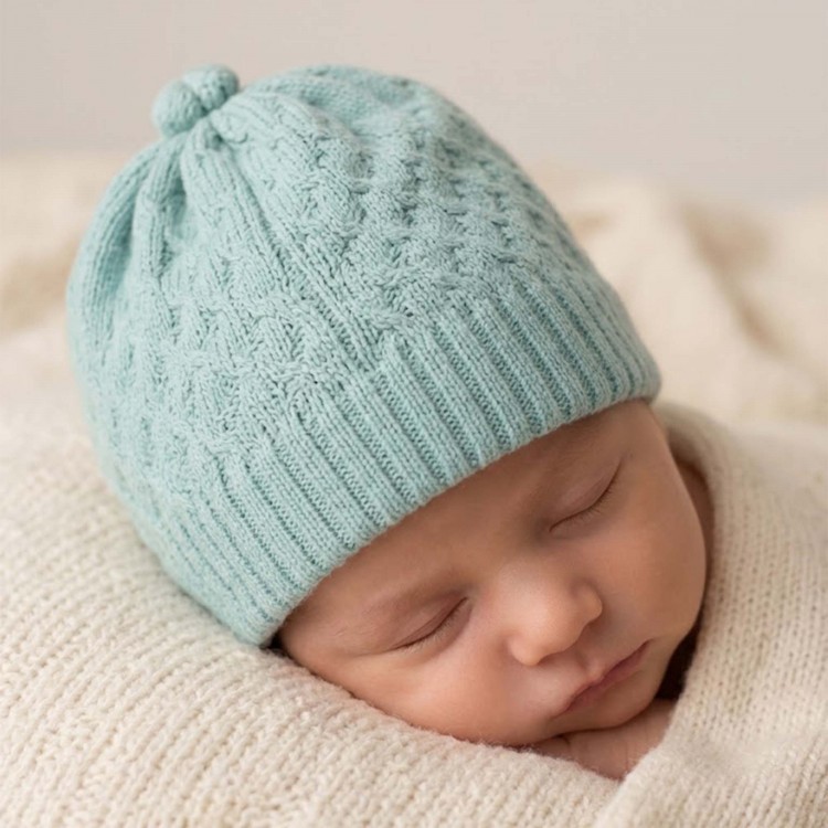 MARLU' Cappellino verde acqua in filato neonato