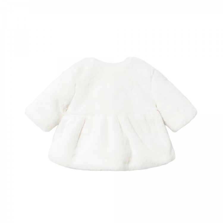 MAYORAL NEWBORN Cappotto bianco in finta pelliccia neonata