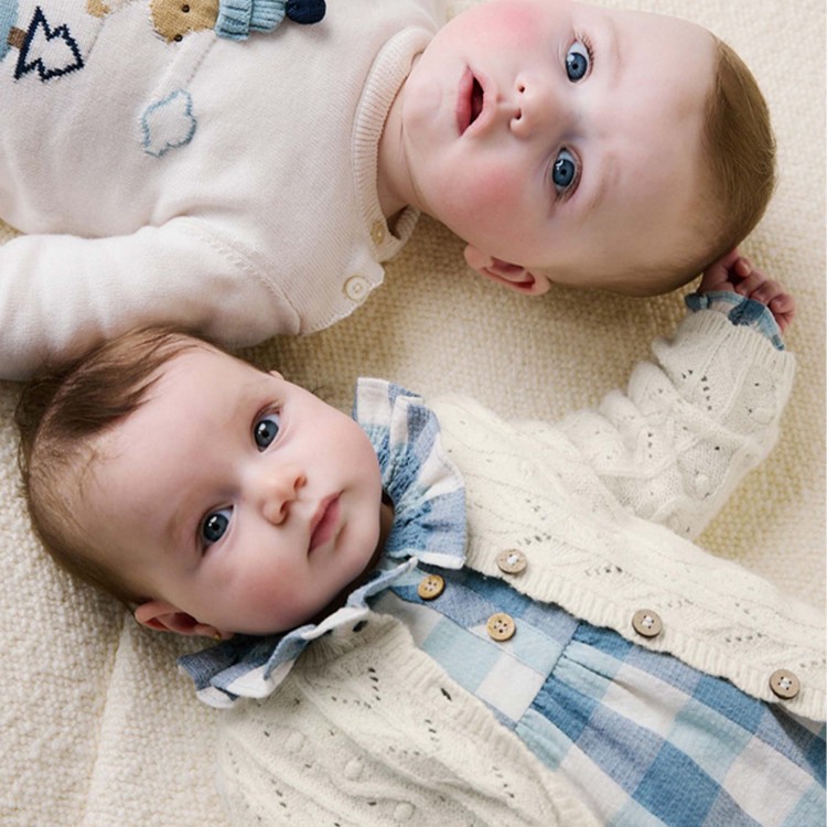 MAYORAL NEWBORN Cardigan panna in maglia neonata